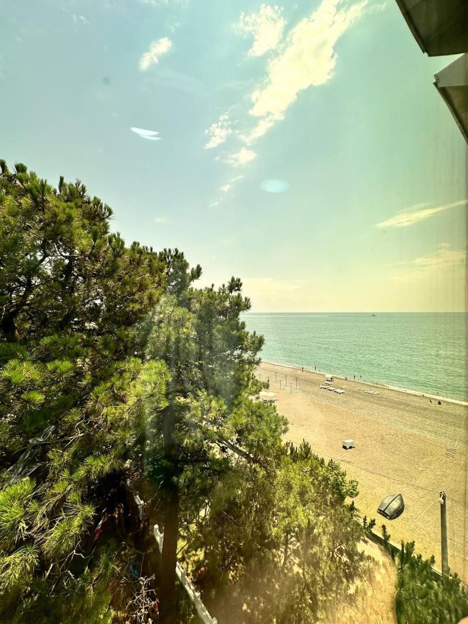 Hotel Black Sea 코불레티 외부 사진