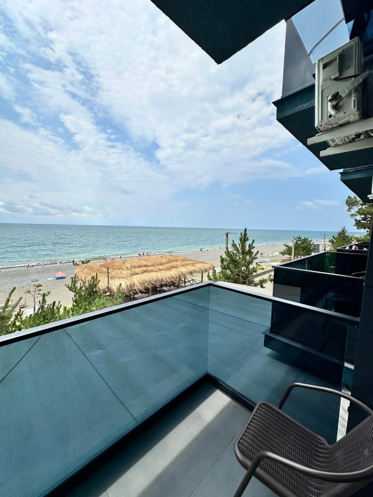 Hotel Black Sea 코불레티 외부 사진